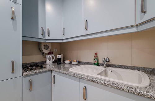 Alcacer do Sal Apartment | Apartment 'Cottage 1' with Shared Pool, Wi-Fi and Air Conditioning