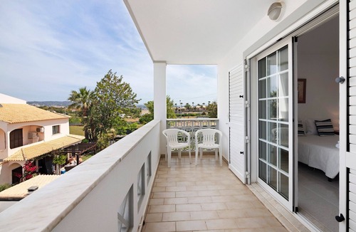 Vale de Carro Apartment | Apartment 'Galego C' with Shared Pool, Shared Garden and Wi-Fi