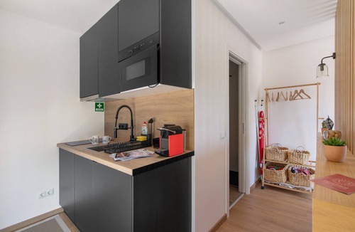 Sao Bras de Alportel Apartment | Apartment 'Tiny House' with Mountain View, Wi-Fi and Air Conditioning