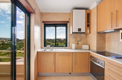 Salgados Apartment | Apartment 'Sunrise Village' 5 min to the Beach with Balcony