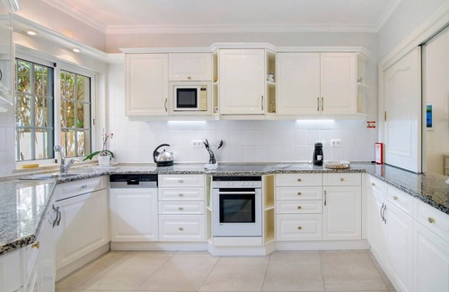 Vale do Lobo Apartment | Apartment 'Tulipa' with Private Pool, Wi-Fi, and Air Conditioning