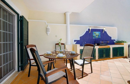 Vale do Lobo Apartment | Apartment 'Tulipa' with Private Pool, Wi-Fi, and Air Conditioning