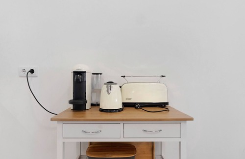 Vale de Cambra Apartment | Apartment 'Vale Viver' with Wi-Fi and Air Conditioning