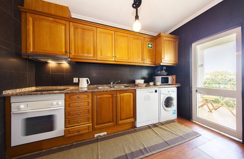 Correeira Apartment | Apartment with tennis & pool in Albufeira