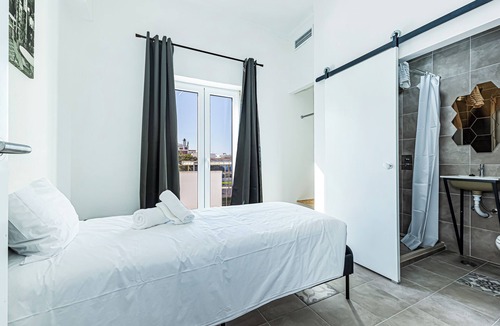 Portimao City Centre Hostel | Arbutus Bed & Bar