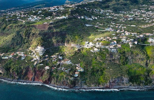 Arco da Calheta Villa | Aurora Residence III - Ultra Luxury Ocean Cliff Edge Retreat