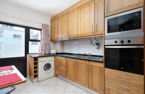 Mato Serrao Apartment | Aurora Sol 333 – Central Apartment Just Steps from the Beach in the Charming Village of Carvoeiro