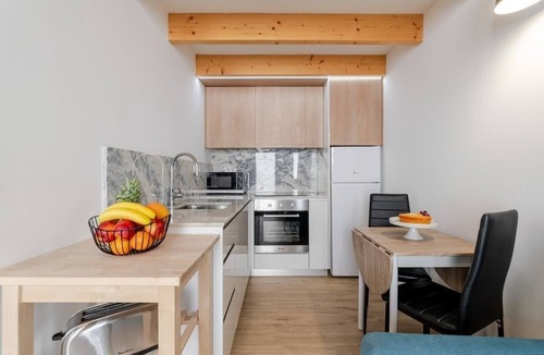 Sao Mamede de Infesta Apartment | Authentic Studio 9 with Terrace by HostWise