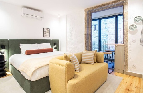 Centro / Baixa Apartment | Bainharia 82: 203 + 303 + 403