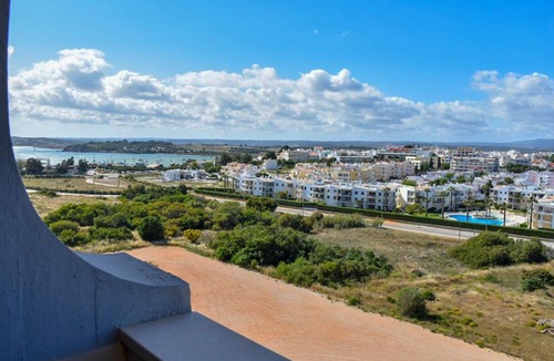 Torralta Apartment | Barinel 804 Apartment