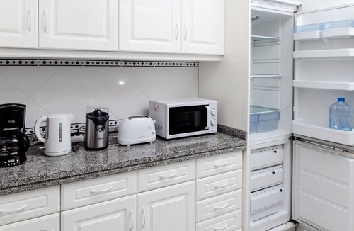 Canidelo Apartment | Beach apartment with sea view only 15 minutes away from Porto center and 100mts