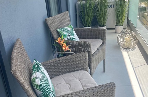 Funchal Apartment | Beautiful 2 bedroom/2 bath Luxury Apartment with Pool and Sea view