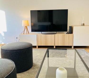 Povoa de Santa Iria Apartment | Beautiful Apartment - Family and Group of Friends