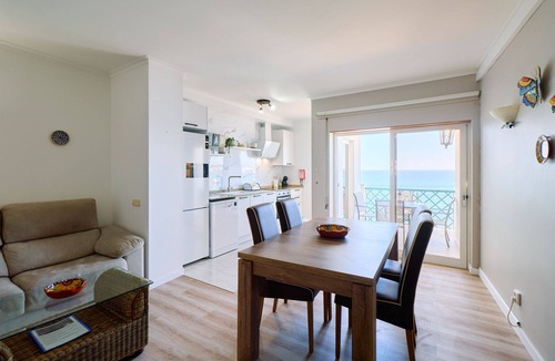 Armacao de Pera Apartment | Beautiful Dean Apartment with a Stunning Ocean View and Garage