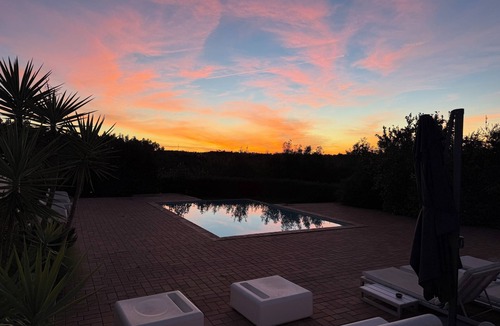 Santiago do Cacem House | Beautiful hilltop 4BR, 3BA, pool & country house near to Porto Covo