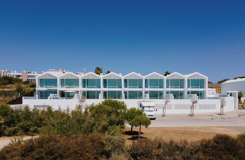 Fuseta House | Beautiful V4 in Fuseta, between Olhão and Tavira, facing the Ria Formosa and sea