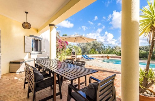 Fonte do Bispo Villa | Beautiful villa with private pool and sea view