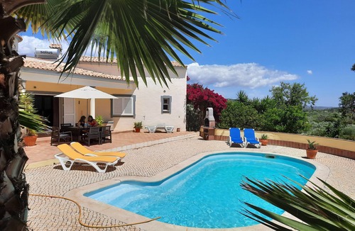 Fonte do Bispo Villa | Beautiful villa with private pool and sea view