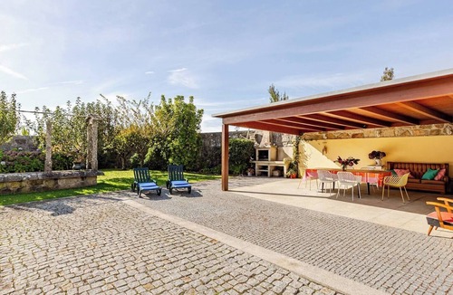 Areosa House | Between sea and mountain
