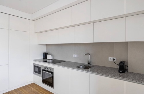 Casal da Ladeira Apartment | Blueground | Alvalade, terrace, nr Parque Eduardo VII