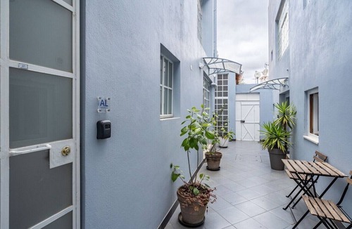 Caparica Apartment | Breezy Sunlit Loft in Porto Brandão