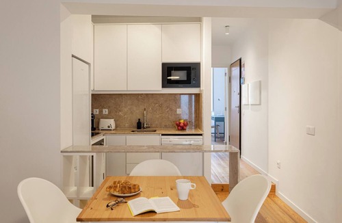 Santo Amaro Apartment | Bright 2BR w/Private Terrace | Alcântara