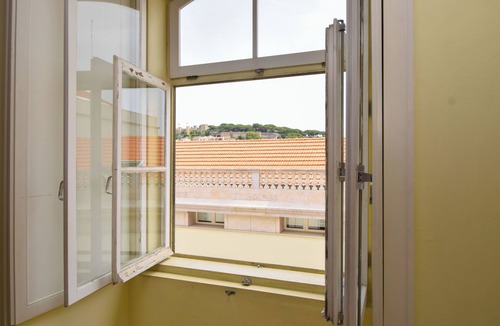 Sacramento Apartment | Carmo 15 Chiado – Spacious Bright Apartment with Great View in Perfect Location