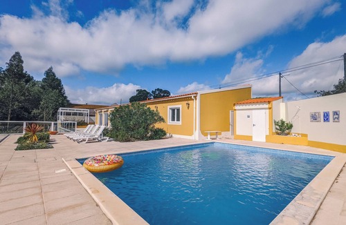 Evora de Alcobaca Villa | Casa Amarela - stunning countryside villa with heated pool