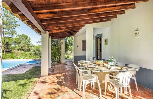 Caramujeira Villa | Casa Carmen - Four Bedroom Villa, Sleeps 8