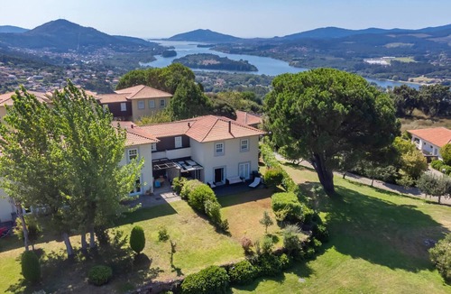 Vila Nova de Cerveira Villa | Casa Cervo e Prado - By Proguest