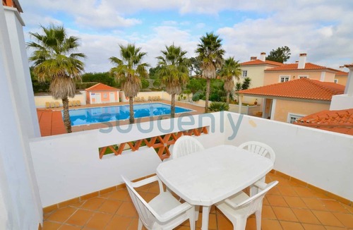 Praia del Rei House | Casa d'el Rey - 2 bedroom townhouse in private condominium with 3 pools