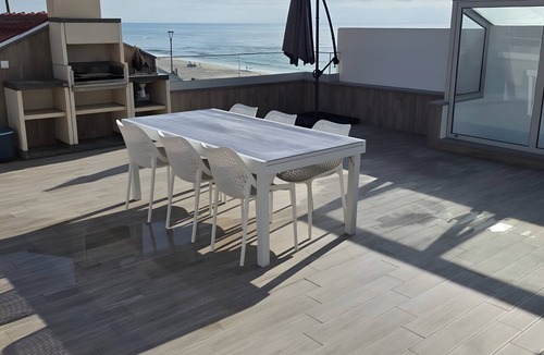 Vieira de Leiria House | Casa da Lota: House with Large Terrace, Sea and Lota View