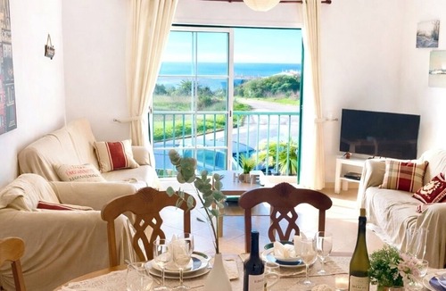 Praia da Luz Apartment | Casa Da luz 5, ocean view, pool & beach 200 meters away