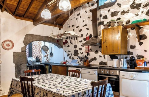 Angra do Heroismo House | Casa da Serreta 15 by PontaNegraAzores