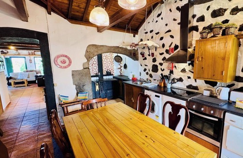 Angra do Heroismo House | Casa da Serreta 15 by PontaNegraAzores