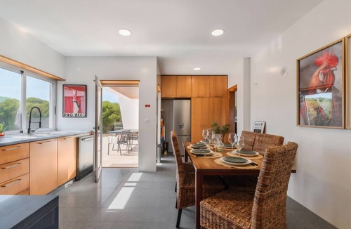 Sintra Cottage | Casa da Vagem: Modern Luxury in Sintra, Private Pool, 9 min from Azenhas do Mar