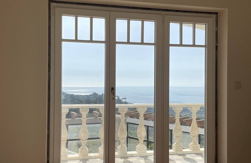 Barril de Baixo House | Casa das Rosas Portugal