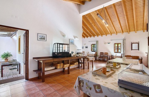 Pedra Arrancada Apartment | Casa de Campo Vale do Asno-Room 'Quarto 6' with Shared Pool, Wi-Fi and Air Conditioning