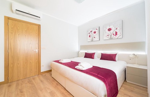 Barcelos House | Casa de Eiró by House and People