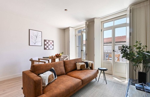 Braga Apartment | Casa do Arquiteto w/balcony by Sé Apartments