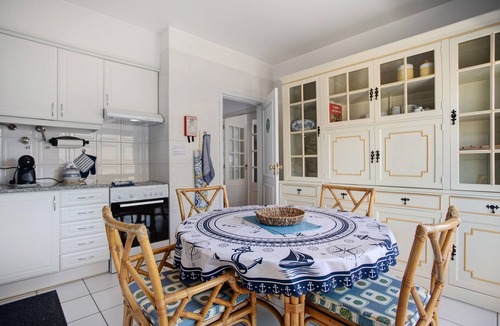 Sao Juliao da Figueira da Foz Apartment | 'Casa Do Mar' Apartment with Sea View, Wi-Fi and Air Conditioning