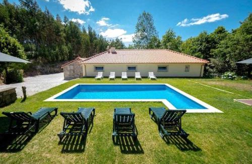 Celorico de Basto House | Casa do Pioledo (Camélias de Basto)