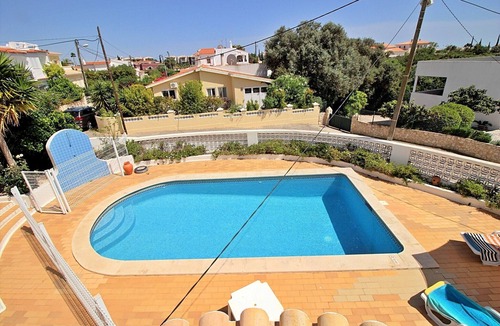 Sesmarias Villa | "Casa Júlia" - Beach, restaurants and everything at your fingertips!