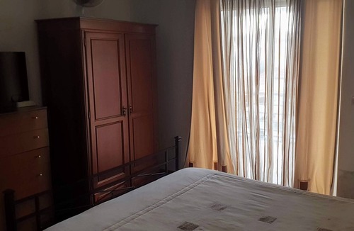 Vila Franca do Campo Condo | Casa Marina - Sunset Master: Spacious room with Queen size bed 25m from the beach!