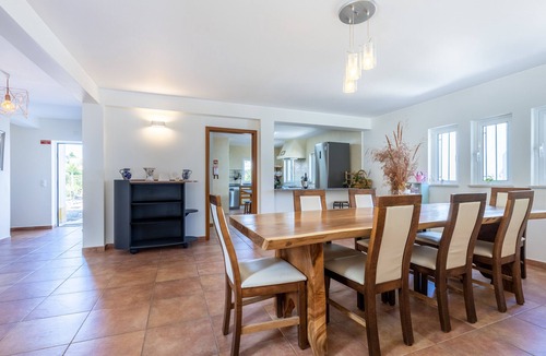 Aljezur Villa | Casa May - Spacious family home with great outdoors!