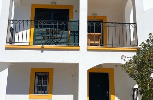 Mato Serrao Apartment | 🔆Casa Skye 🔆 Charming 1BR Apartment Close to Town and Beaches