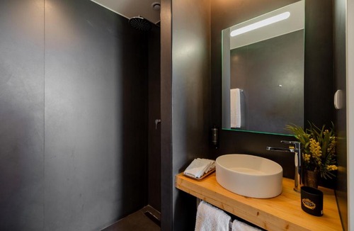 Peso da Regua Hotel | Casas da Quinta de Santa Cruz - Douro Land