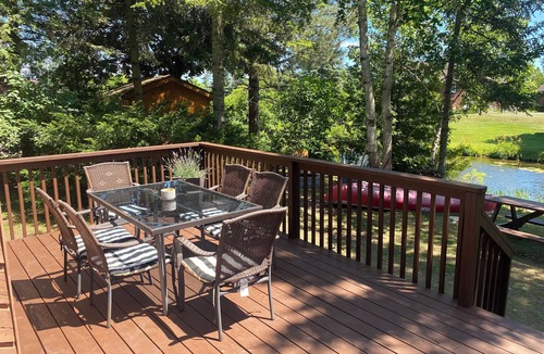 Gannon Village Cottage | Cedar Lodge | Peaceful Waterfront Escape