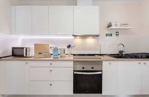 Santa Luzia Villa | Central City House in Funchal