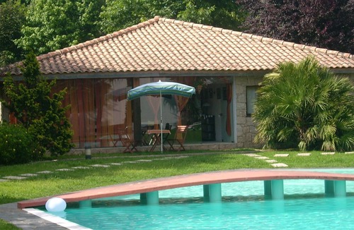 Santa Maria da Feira Ski Chalet | Charming chalet with private pool and around to beaches